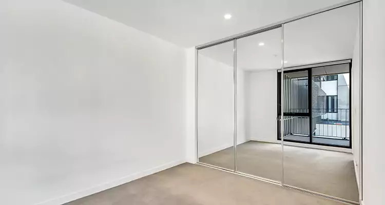 Why Homeowners Choose Us for Sliding Mirror Door Replacement in Myrtle Grove, FL