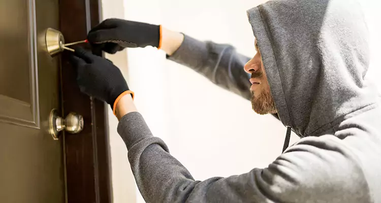 Emergency Motel Lock Repairs—Available 24/7 in Myrtle Grove, FL